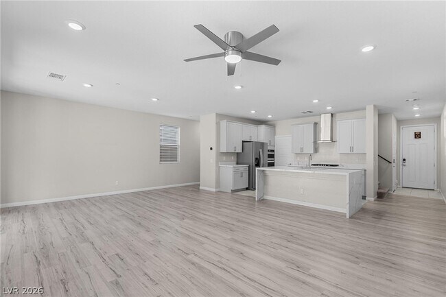Building Photo - 361 Wind Poppy St