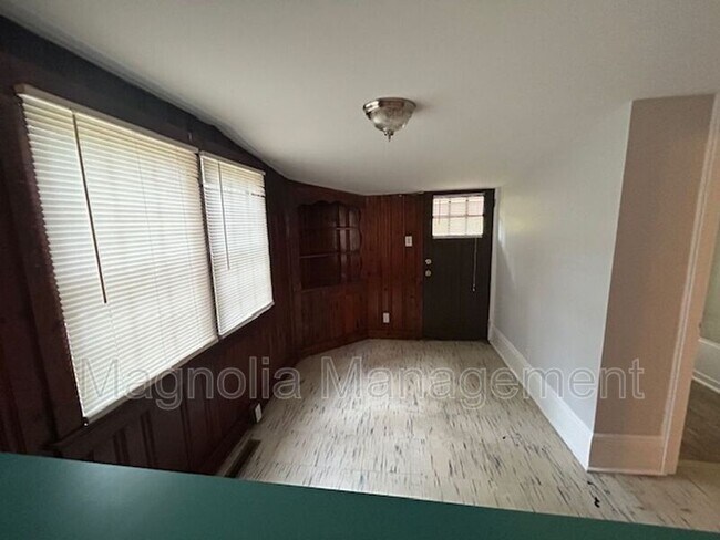 Foto del edificio - 241 Davis St