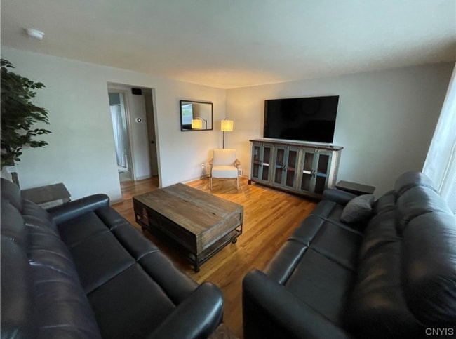 Building Photo - 202 Stafford Ave