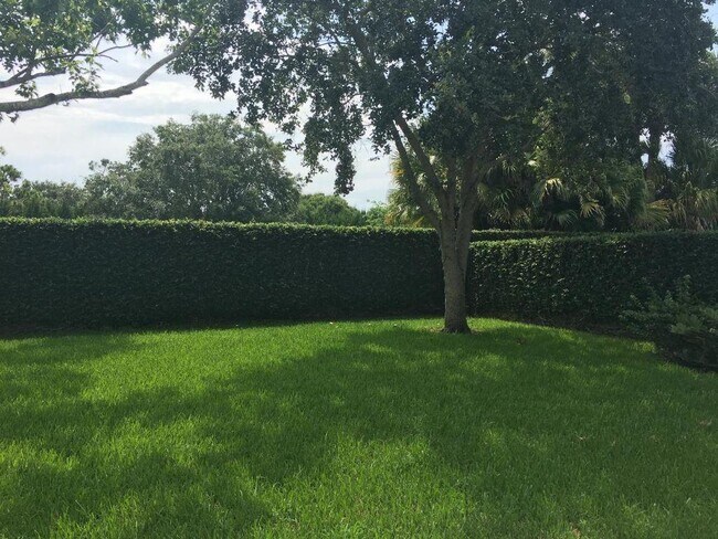 Foto del edificio - 2871 SW Brighton Way