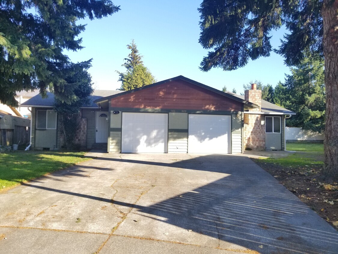 Primary Photo - 1818 C St SE
