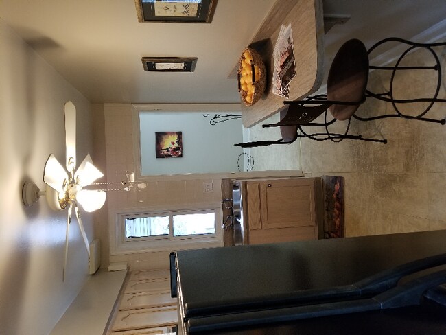 Foto del edificio - 4015 Duvall Ave