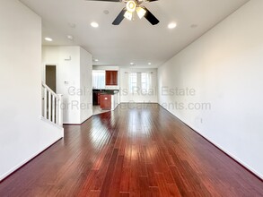 Building Photo - 110 Heligan Ln