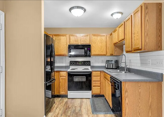 Kitchen - 7717 Boardwalk Tower Cir