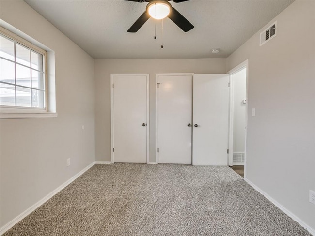 Building Photo - 2717 SW 80th St
