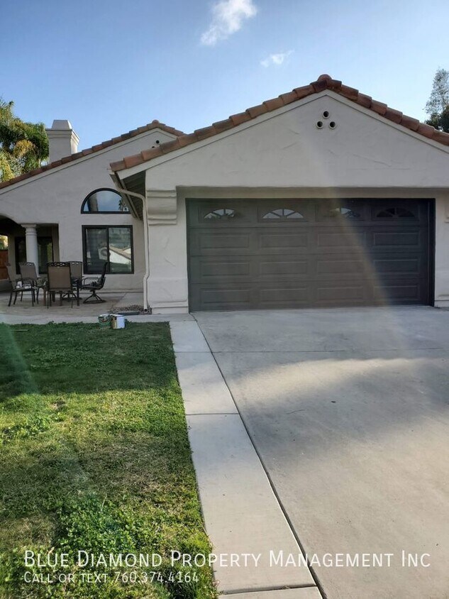 Primary Photo - Remodeled 4 BR, 2 BA home in Santa Fe Ridg...