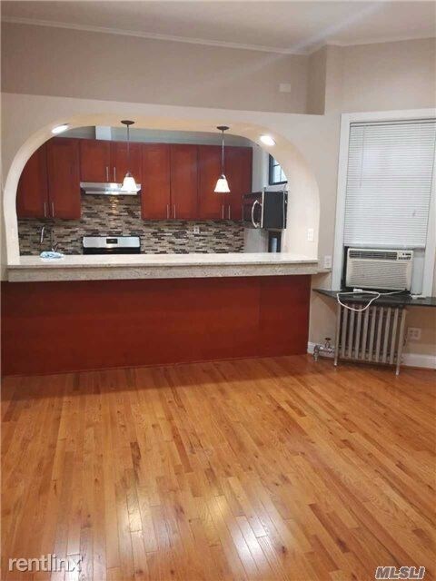 Primary Photo - 8715 114th St