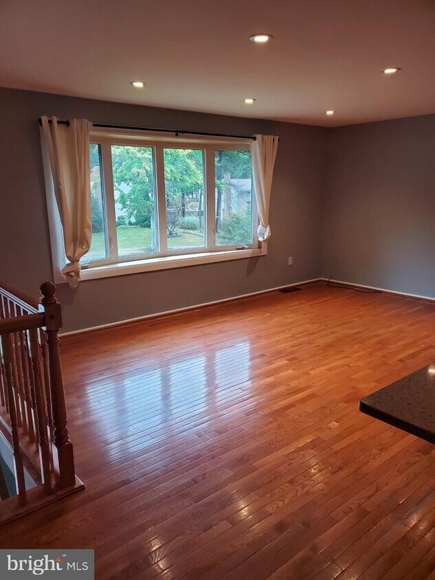 Foto principal - 2304 Pinefield Rd