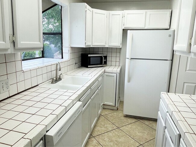 Foto del edificio - Peaceful 3bd home in Westchester