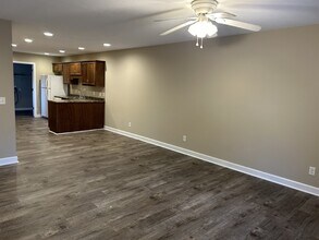 Building Photo - 150 Harp Ave