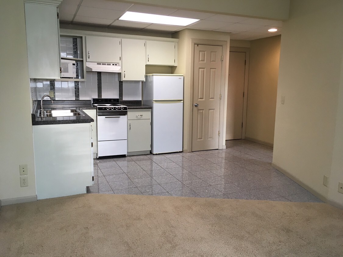 107 2nd St E Unit 409, Ottumwa, IA 52501 Apartment for Rent in