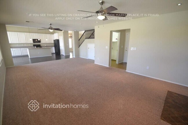 Building Photo - 7447 W Trails Dr