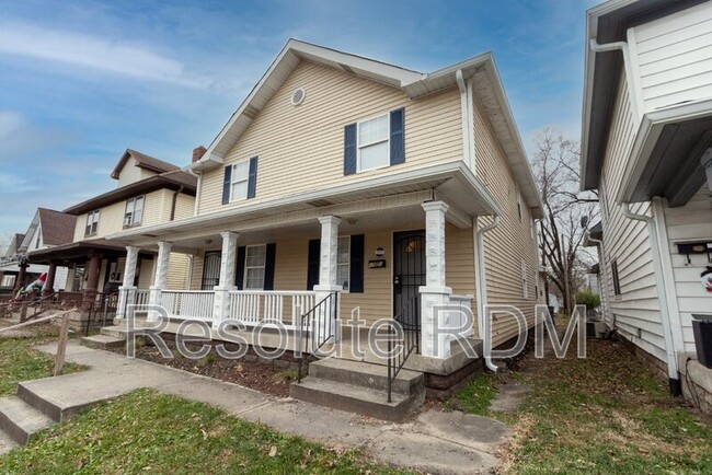 Foto del edificio - 1920 Sugar Grove Ave