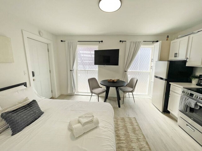 Foto del edificio - 215 E Liberty St
