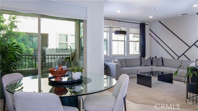 Foto del edificio - 18295 Maidenhair Wy