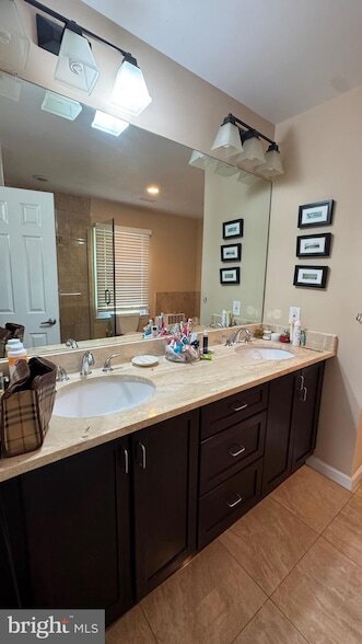Building Photo - 12121 Gatewater Dr