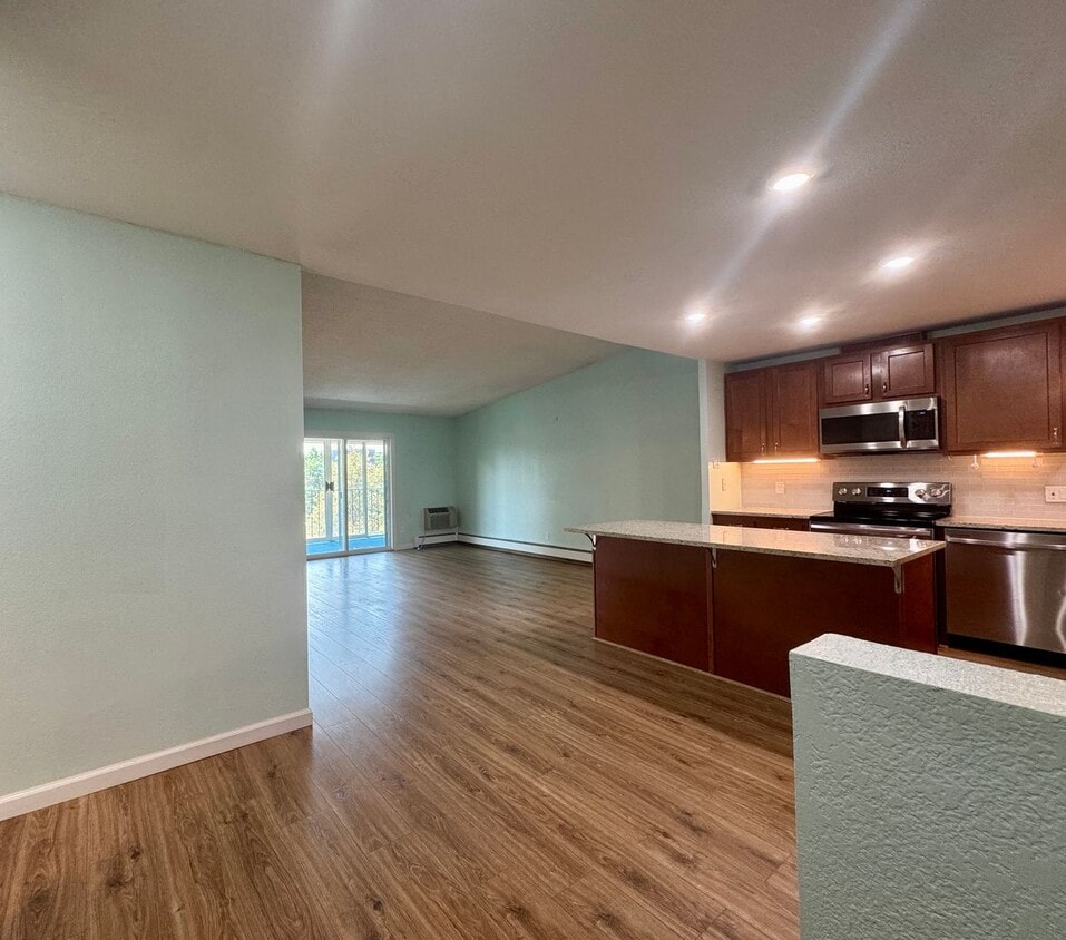 Photo - 3082 S Wheeling Way #403