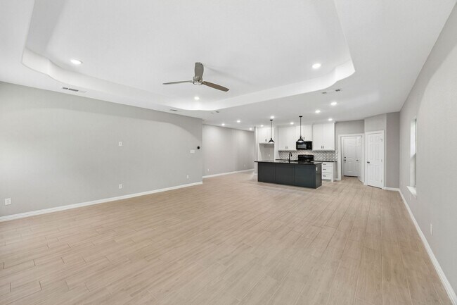 Foto del edificio - 2808 Binyon St
