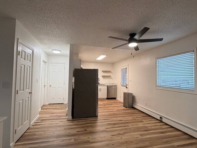 Foto del edificio - 2000 Blueberry St