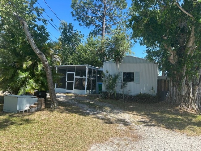Building Photo - 6720 69th Ave N