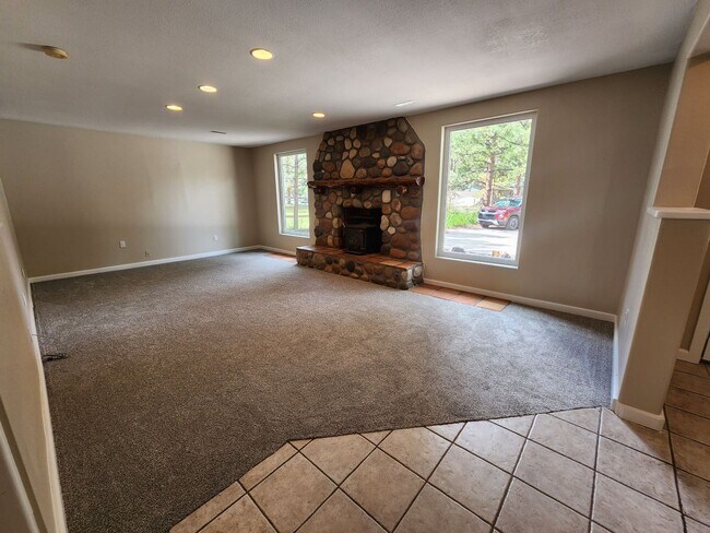 Foto del edificio - Charming 3 Bed, 2 Bath Home In Beautiful W...