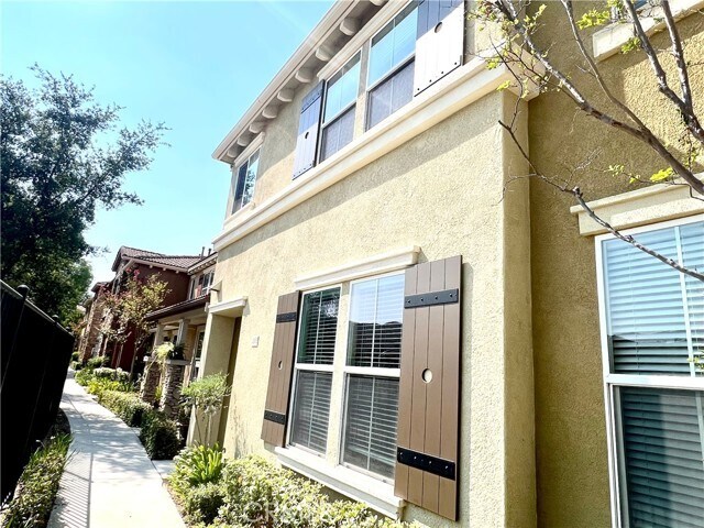 Foto del edificio - 30505 Canyon Hills Rd