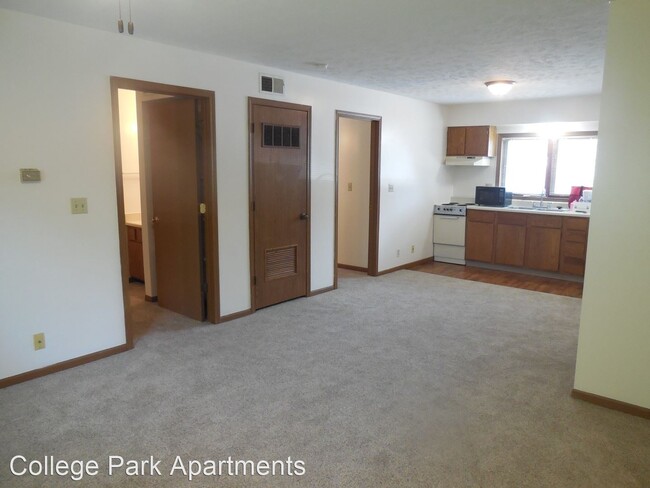 Building Photo - 120 College Park Cir