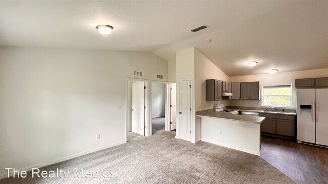 Foto del edificio - 3 br, 2 bath House - 15790 SW 28th Ave Rd
