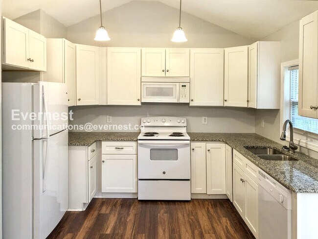 Foto del edificio - 540 Oglesby Bridge Rd SE