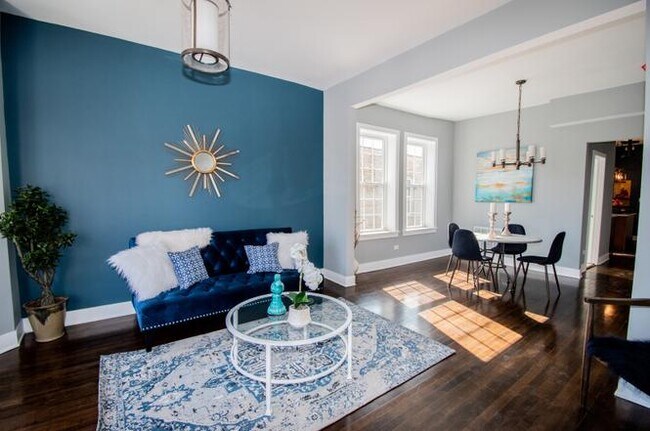 Foto del edificio - 518 Troy N St