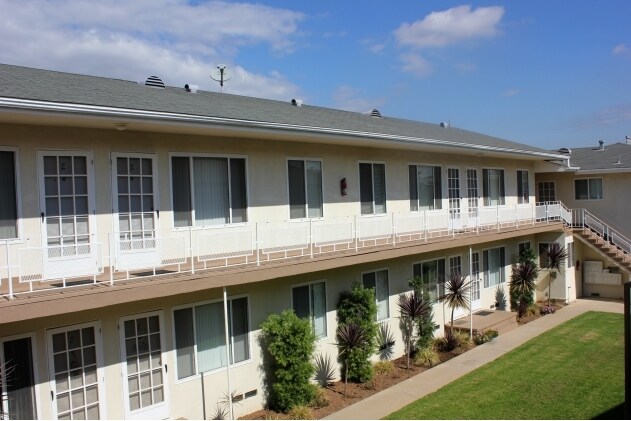 Foto del edificio - 6330 W 79th St