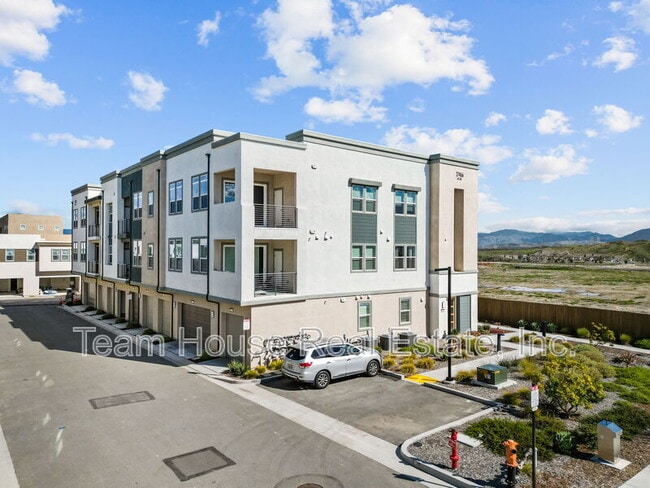 Building Photo - 27466 Mercantile Ct