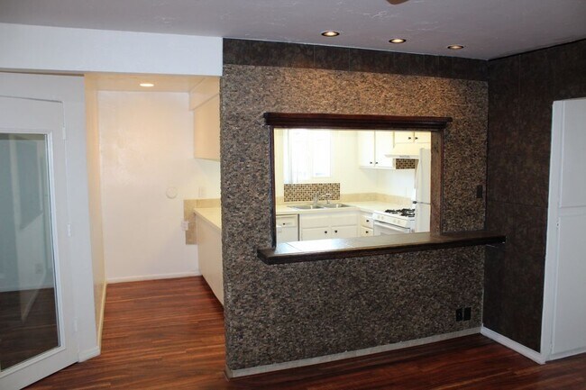 Building Photo - 2657 Kline Cir