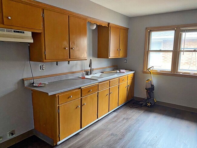 Foto del edificio - 8116 W Burleigh St