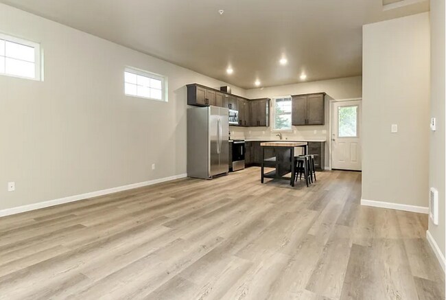 Foto del edificio - 4505 6th Ave