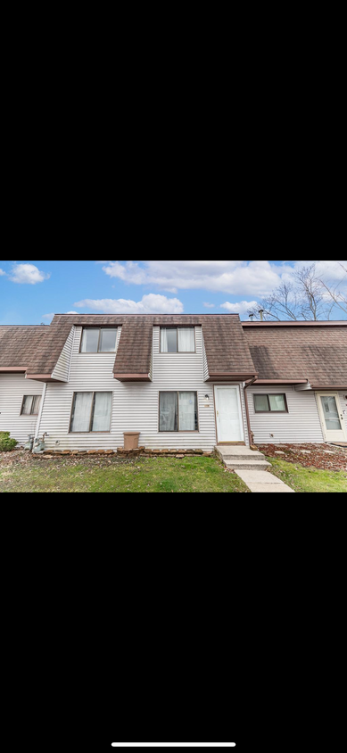 Primary Photo - 329 E 60th Dr
