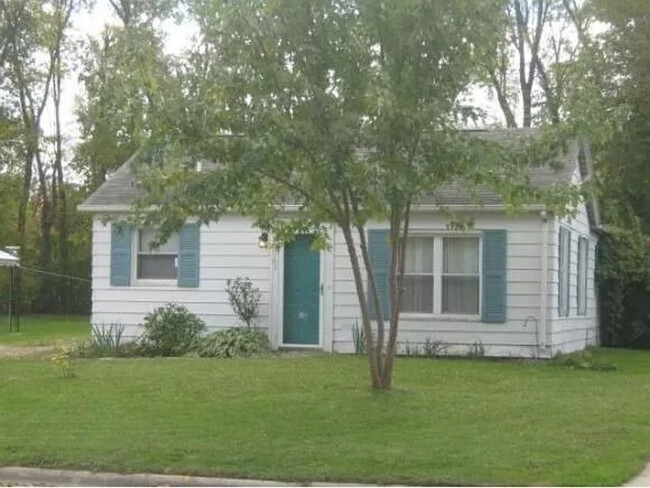 Building Photo - 1763 Badger Street