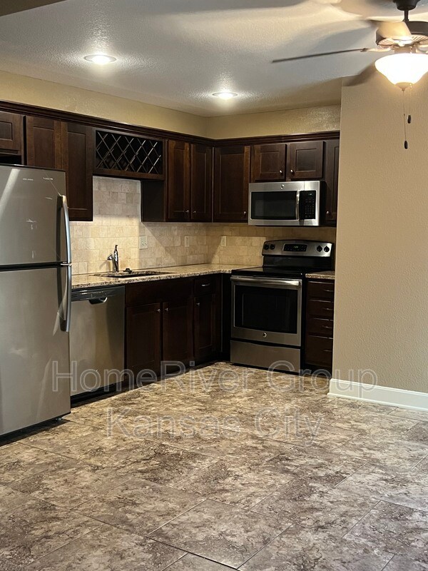 Foto del edificio - 8321 N Spruce Ave
