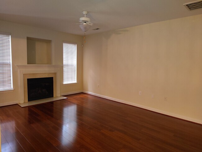 Foto del edificio - 6102 Morgan Ashley Dr