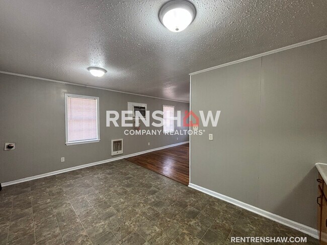 Foto del edificio - 291 Navy Dr