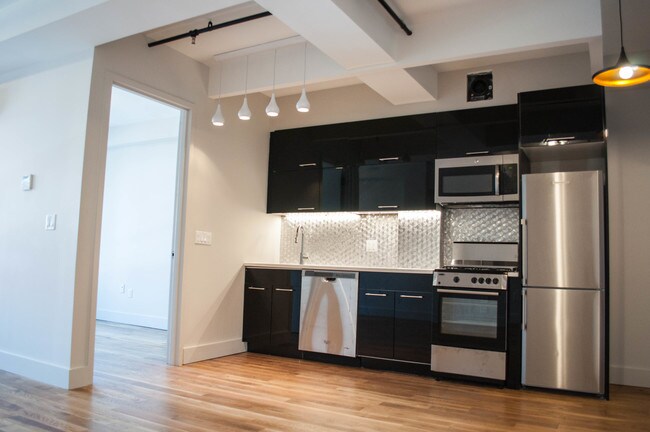 Foto del edificio - 882 Dekalb Ave