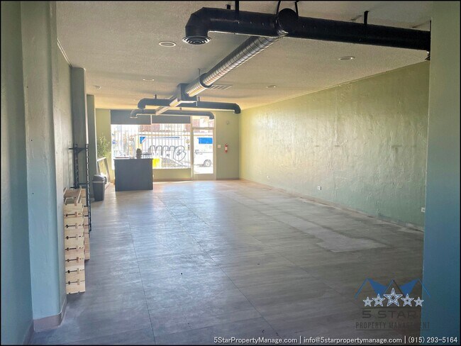 Building Photo - 1909 Yandell Dr