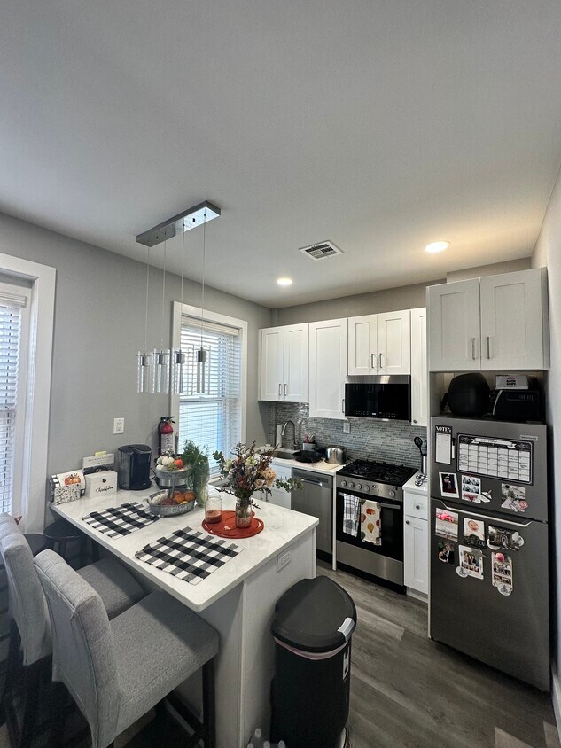 Kitchen - 569 Liberty Ave