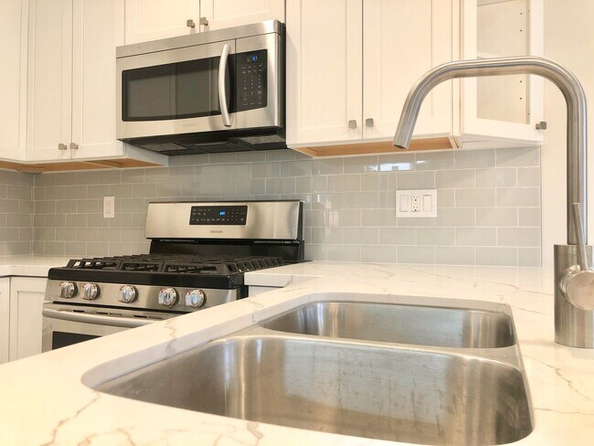 Foto del edificio - Brand new 2 Bedroom 1.5 Bath Cottage