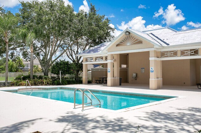 Foto del edificio - 13324 Fairway Glen Dr