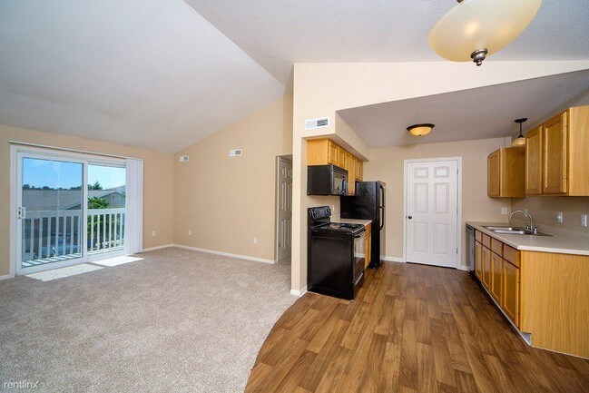 Building Photo - 1153 N Black river Dr