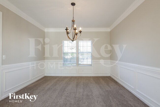 Building Photo - 7804 Conifer Cir