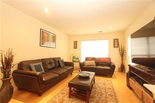 Foto del edificio - 98 Windsong Cir