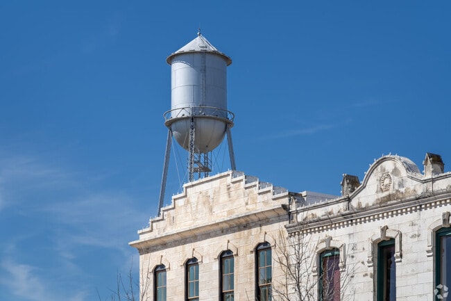 The Round Rock water tower is visible throughout downtown.