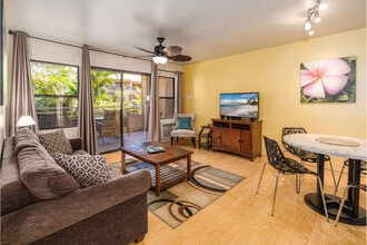 Building Photo - 679 S Kihei Rd